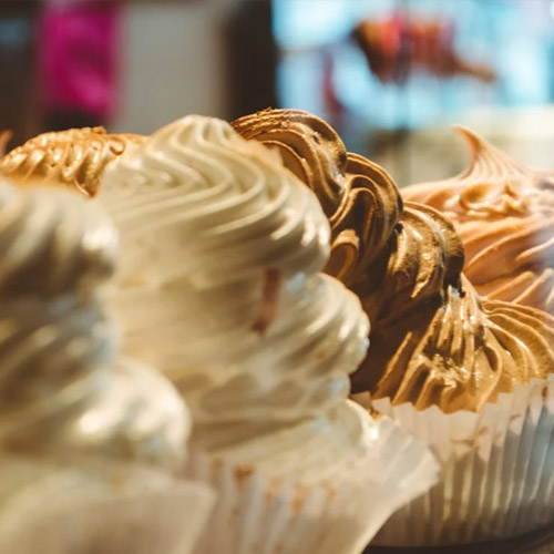 日本愛工舍細切乳化攪拌機廣受日本，台灣，韓國各大名店，中央廚房，烘焙甜點師的推崇